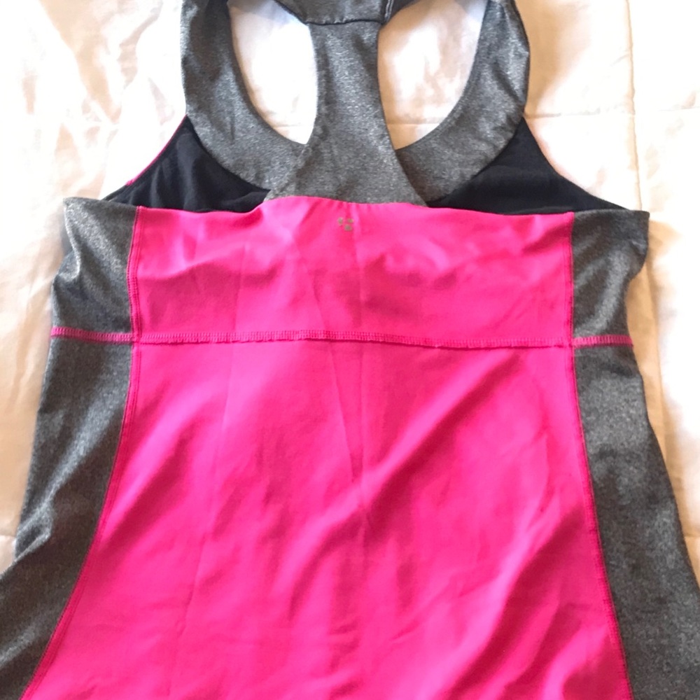Tank top bundle - Picture 7 of 9